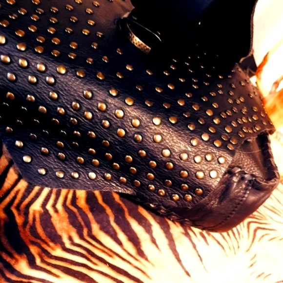 HOUSE OF HARLOW WS BLK Studded LTR Saddlebag-NWOT - Picture 13 of 13